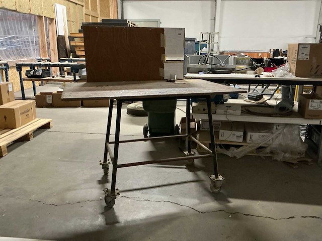 Verrijdbaar werktafeltje - afbeelding 1 van  3