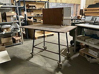 Verrijdbaar werktafeltje - afbeelding 2 van  3