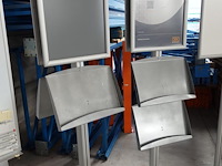 Verrijdbaar whitebord + 4x diverse presentatiebord - afbeelding 3 van  4