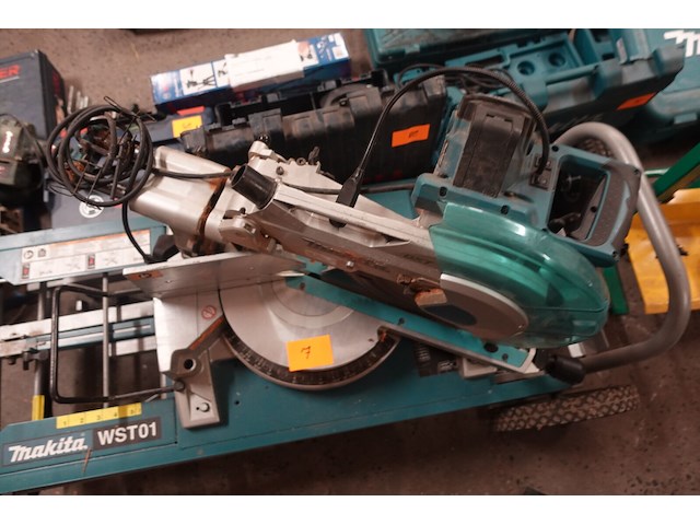 Verrijdbare afkortzaagmachine makita - afbeelding 7 van  7