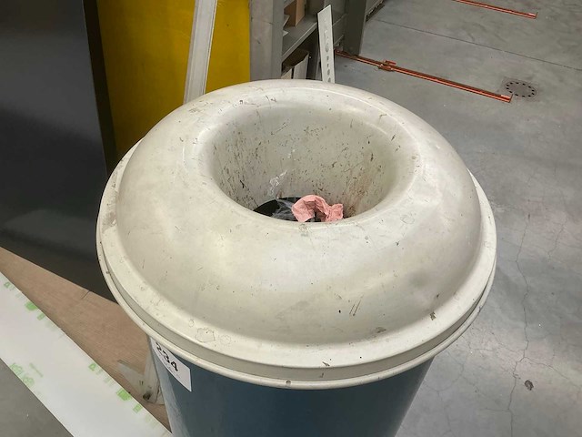 Verrijdbare afvalemmer - afbeelding 2 van  4