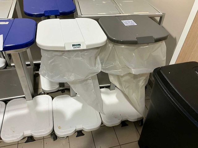 Verrijdbare afvalzakhouders (9x) - afbeelding 2 van  4
