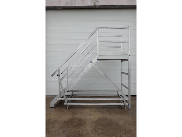 Verrijdbare alu magazijn ladder - afbeelding 1 van  5
