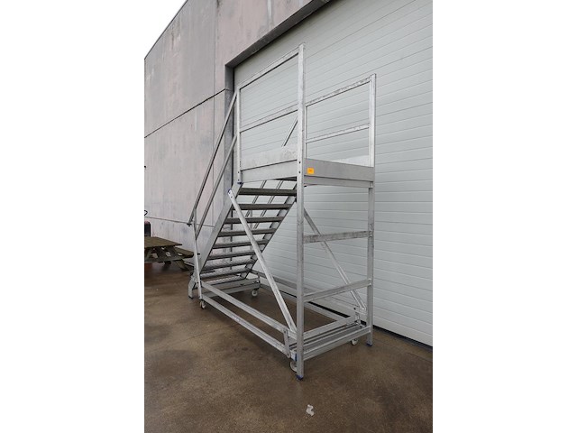 Verrijdbare alu magazijn ladder - afbeelding 4 van  5