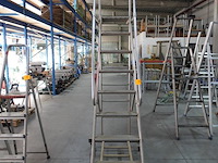 Verrijdbare alu magazijnladder - afbeelding 2 van  3