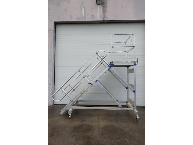 Verrijdbare alu magazijntrap creaxess - afbeelding 1 van  6