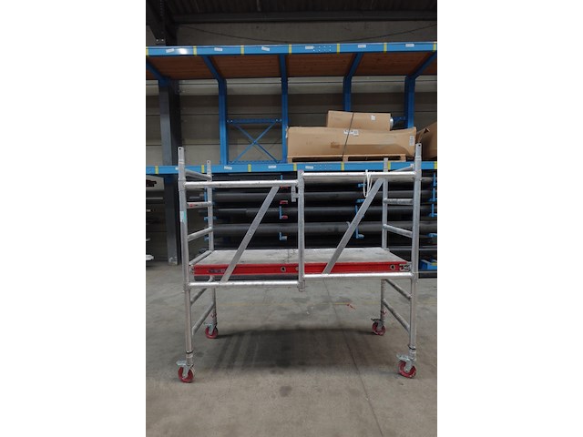 Verrijdbare alu stelling altrex - afbeelding 4 van  7