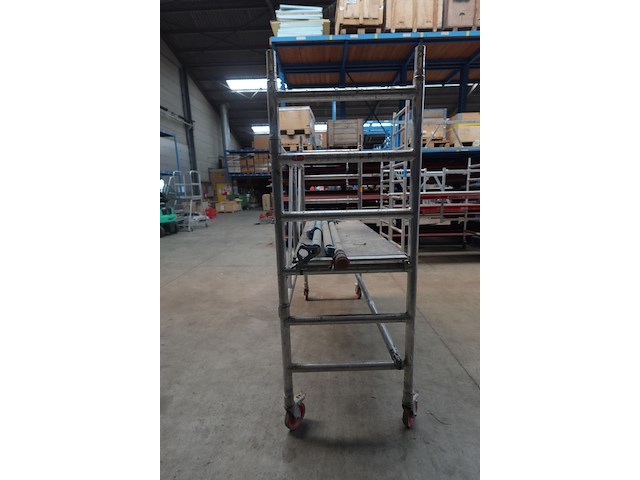 Verrijdbare alu stelling altrex - afbeelding 3 van  5