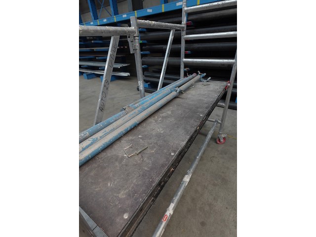 Verrijdbare alu stelling altrex - afbeelding 5 van  5