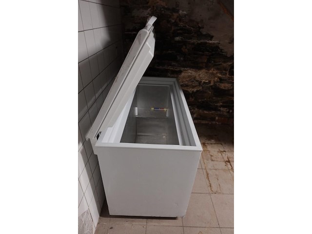 Verrijdbare bakdiepvries zanussi - afbeelding 4 van  4