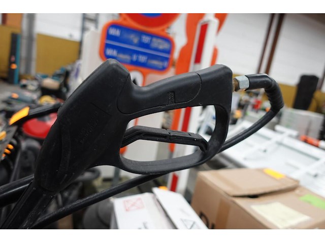 Verrijdbare benzine-hogedrukreiniger - afbeelding 8 van  10