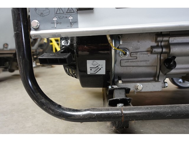 Verrijdbare benzinegenerator duro pro - afbeelding 4 van  12