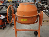 Verrijdbare betonmolen atika - afbeelding 1 van  6