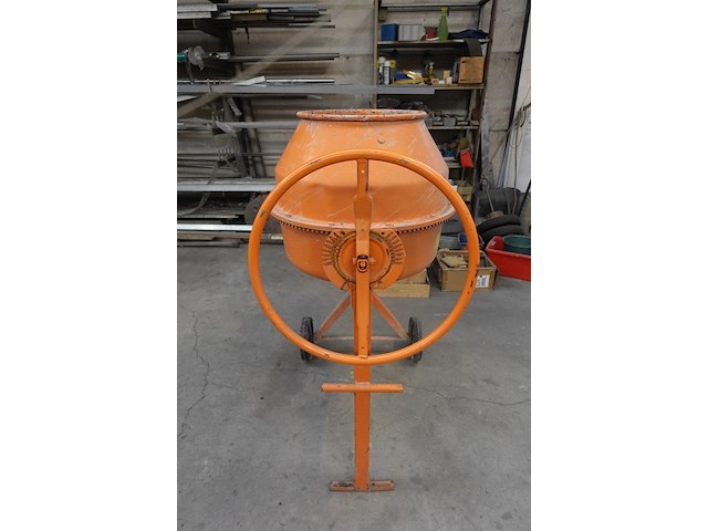 Verrijdbare betonmolen atika - afbeelding 4 van  6