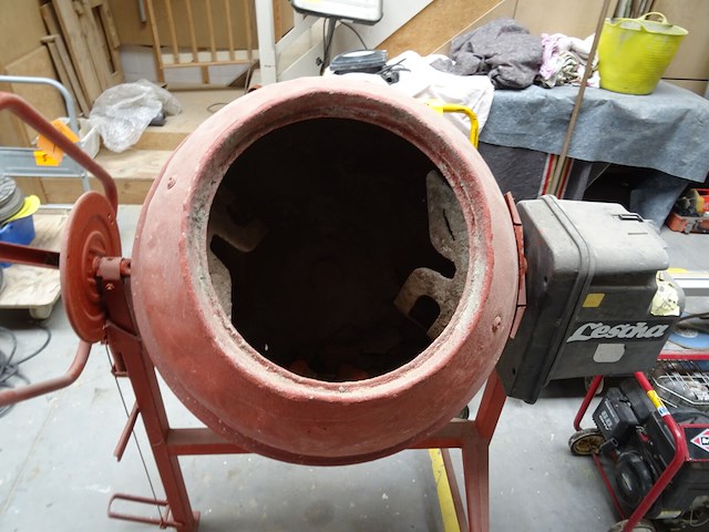 Verrijdbare betonmolen lescha - afbeelding 4 van  4
