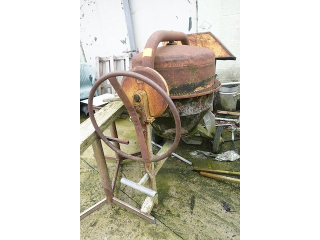 Verrijdbare betonmolen - afbeelding 4 van  5