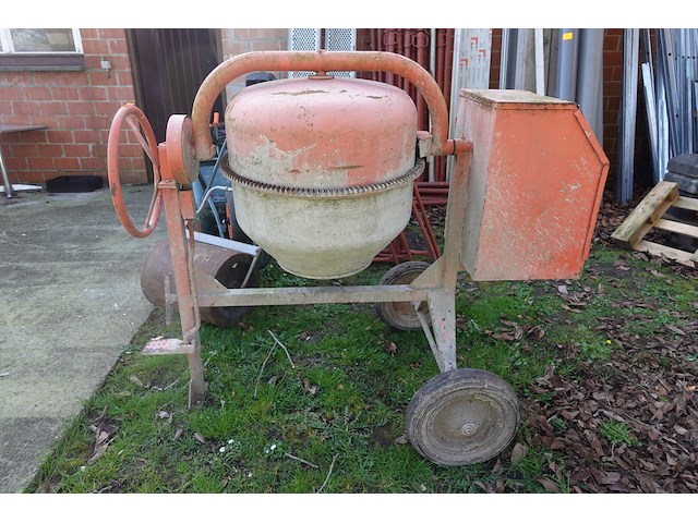 Verrijdbare betonmolen - afbeelding 1 van  5