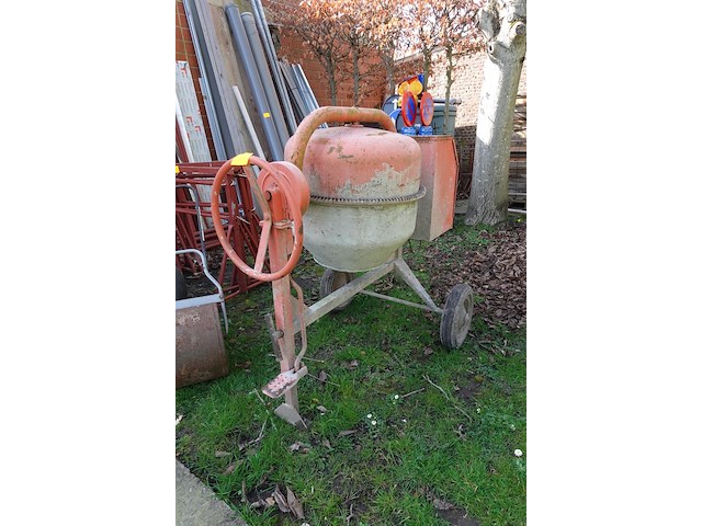 Verrijdbare betonmolen - afbeelding 2 van  5