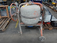 Verrijdbare betonmolen - afbeelding 1 van  4