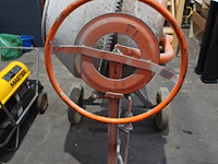 Verrijdbare betonneuze atika - afbeelding 4 van  6