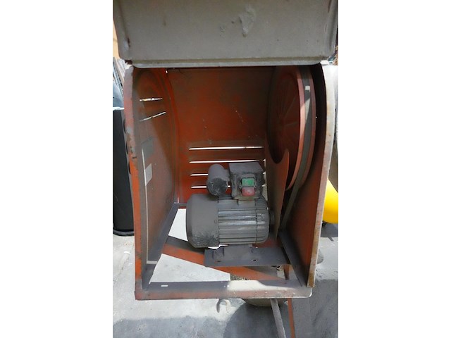 Verrijdbare betonneuze atika - afbeelding 6 van  6