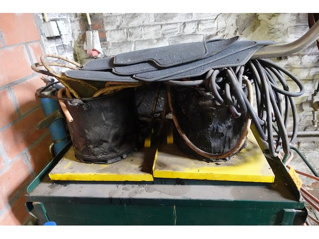 Verrijdbare betumeketel - afbeelding 3 van  3