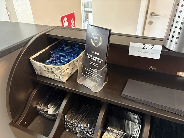 Verrijdbare buffetkast - afbeelding 3 van  9