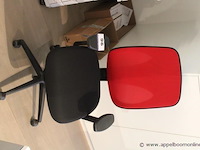 Verrijdbare bureaustoel - afbeelding 1 van  1