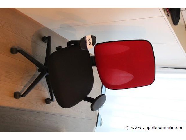 Verrijdbare bureaustoel - afbeelding 1 van  1