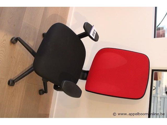 Verrijdbare bureaustoel - afbeelding 1 van  1