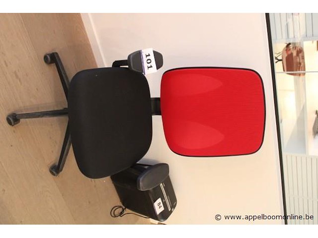 Verrijdbare bureaustoel - afbeelding 1 van  1