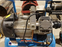 Verrijdbare compressor airpress