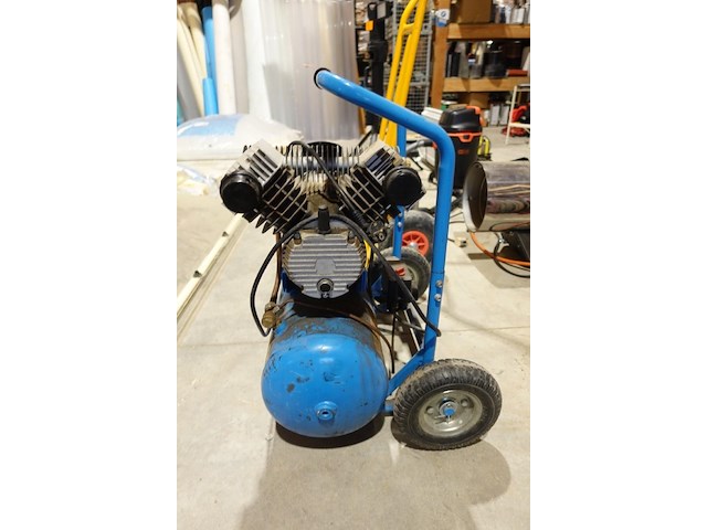 Verrijdbare compressor airpress - afbeelding 2 van  3