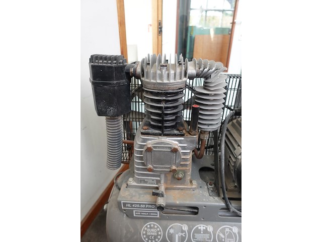 Verrijdbare compressor airpress - afbeelding 4 van  7