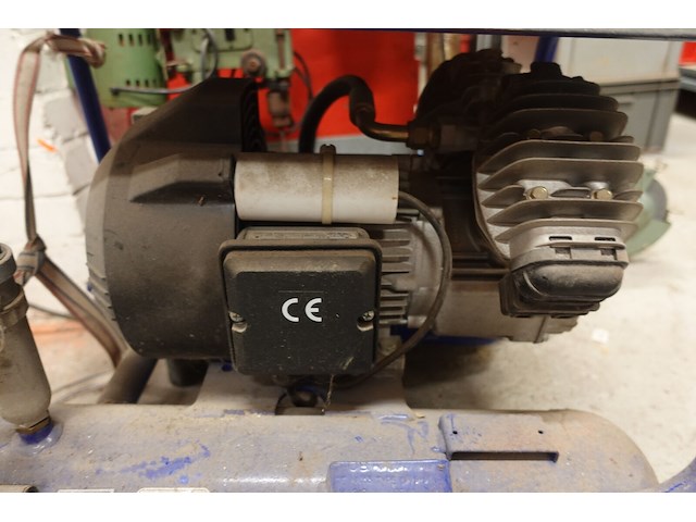 Verrijdbare compressor airpress - afbeelding 3 van  7