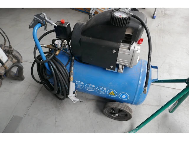 Verrijdbare compressor airpress - afbeelding 4 van  4