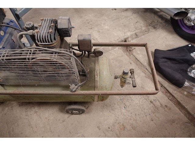 Verrijdbare compressor atro - afbeelding 4 van  10