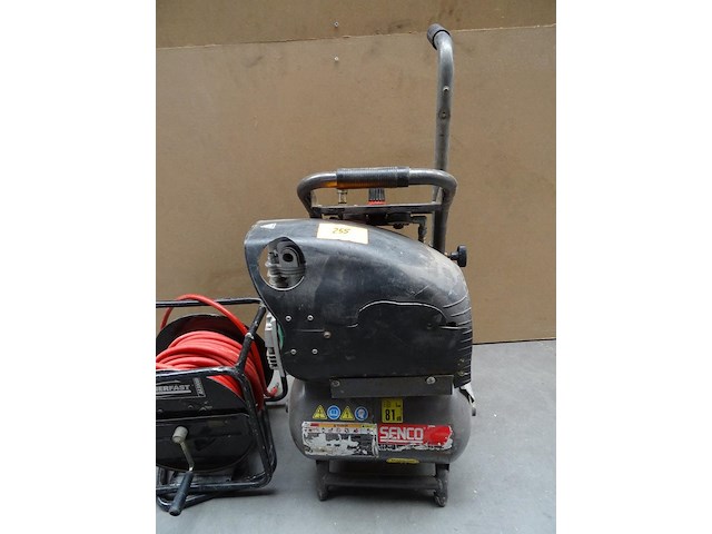 Verrijdbare compressor senco - afbeelding 2 van  7