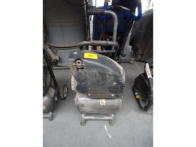 Verrijdbare compressor senco - afbeelding 1 van  4