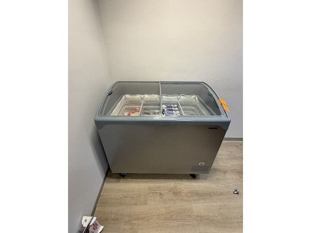 Verrijdbare diepvrieskoffer ggm gastro - afbeelding 1 van  4
