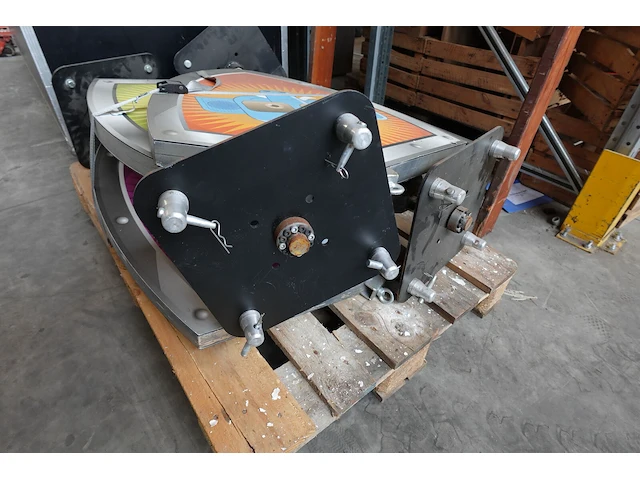 Verrijdbare flightcase + alu trussen - afbeelding 7 van  7