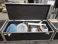 Verrijdbare flightcase + inhoud