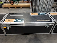 Verrijdbare flightcase + inhoud - afbeelding 3 van  3