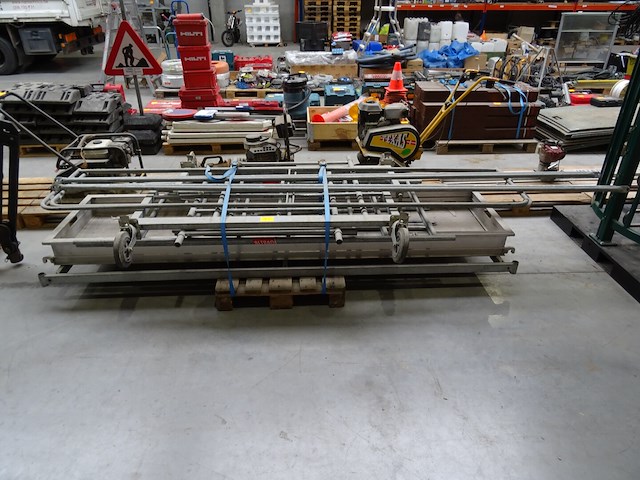 Verrijdbare galva stelling altrad - afbeelding 1 van  4