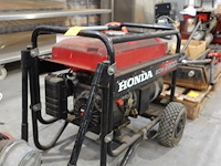 Verrijdbare generator honda - afbeelding 3 van  7