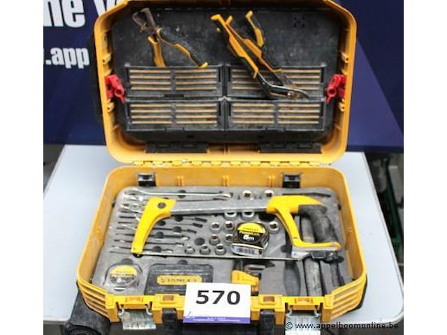 Verrijdbare gereedchapskoffer stanley met inhoud - afbeelding 1 van  4