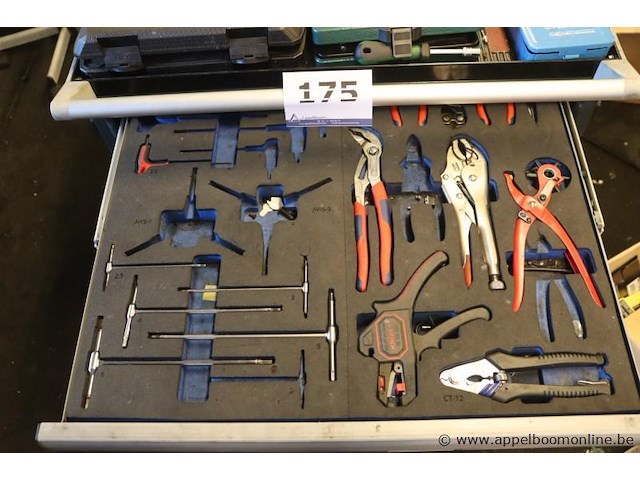 Verrijdbare gereedschapswagen met inhoud en gereedschappen - afbeelding 3 van  6
