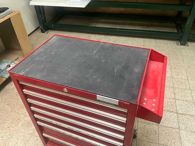 Verrijdbare gereedschapswagen met inhoud - afbeelding 3 van  7