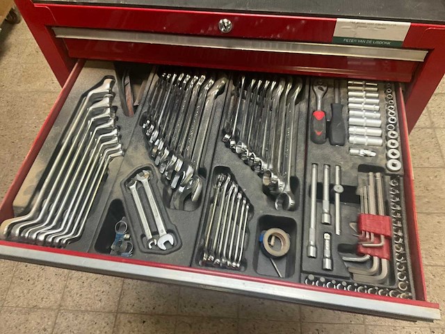 Verrijdbare gereedschapswagen met inhoud - afbeelding 4 van  7