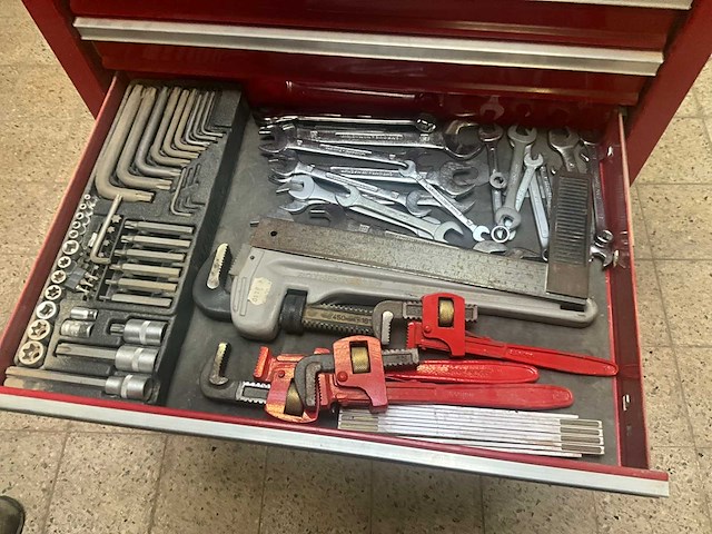 Verrijdbare gereedschapswagen met inhoud - afbeelding 6 van  7